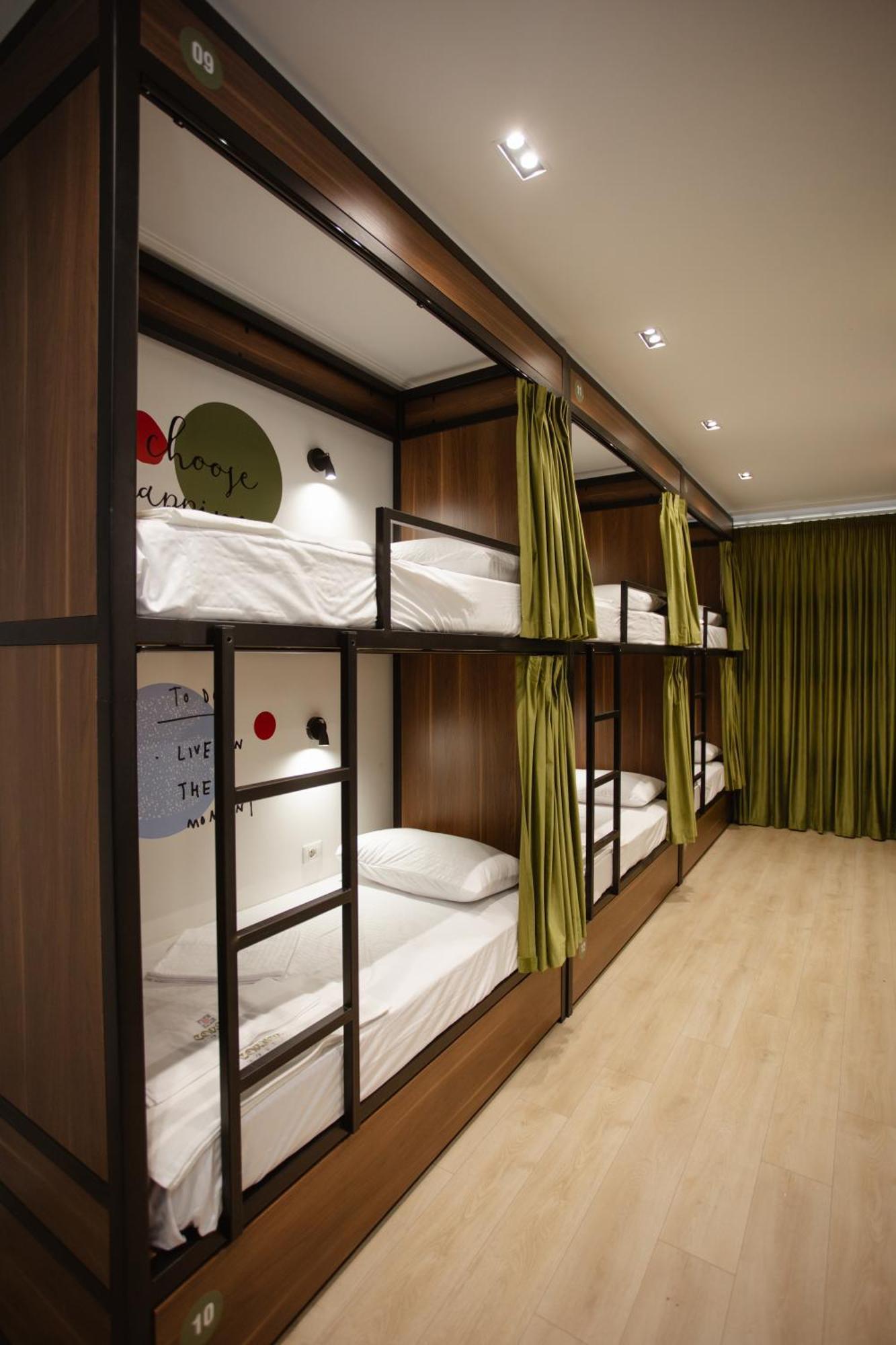 Corner Hostel شكودر المظهر الخارجي الصورة