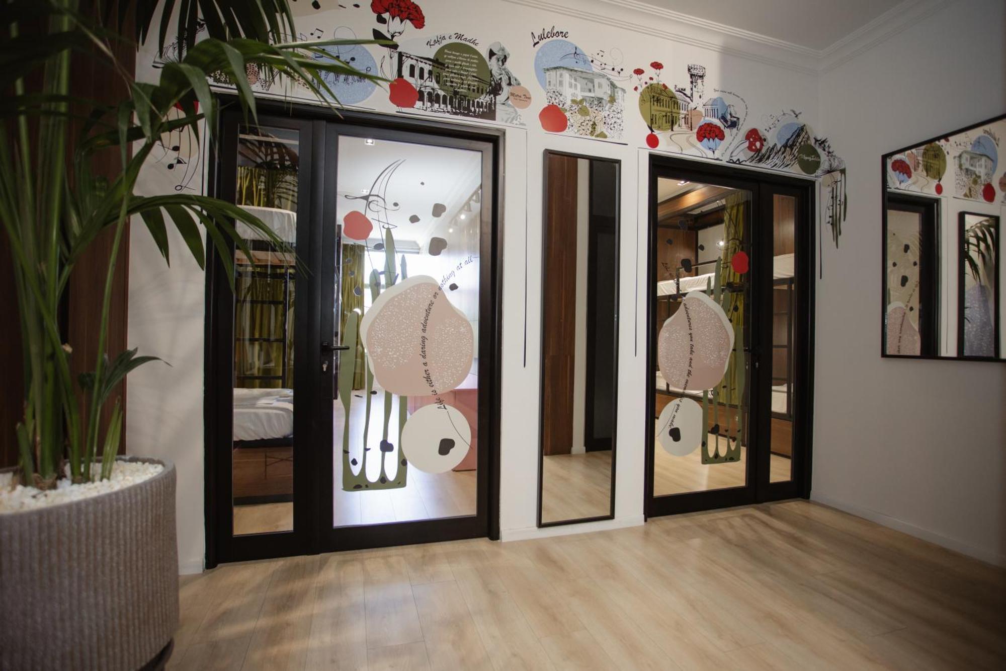 Corner Hostel شكودر المظهر الخارجي الصورة