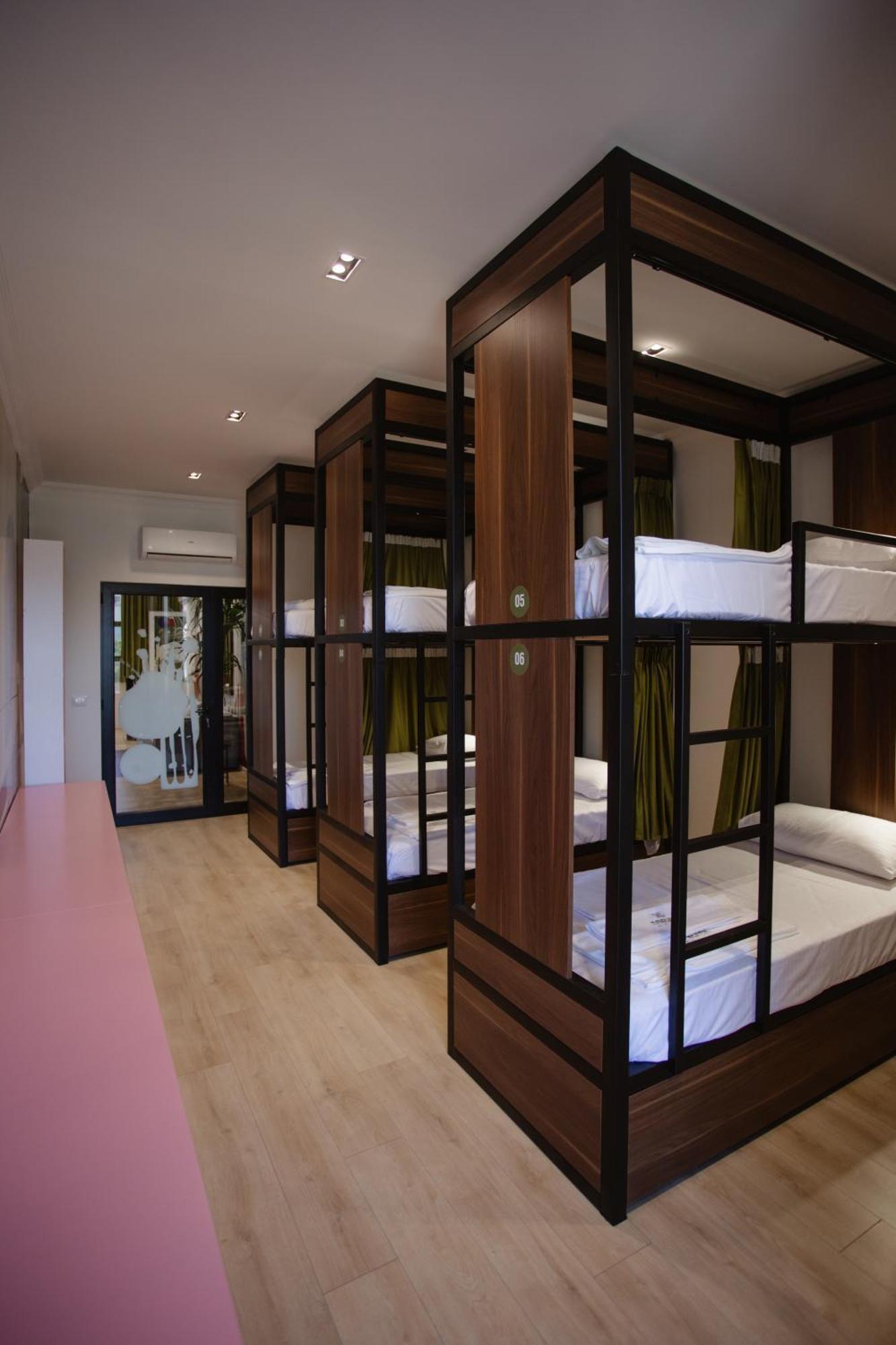 Corner Hostel شكودر المظهر الخارجي الصورة
