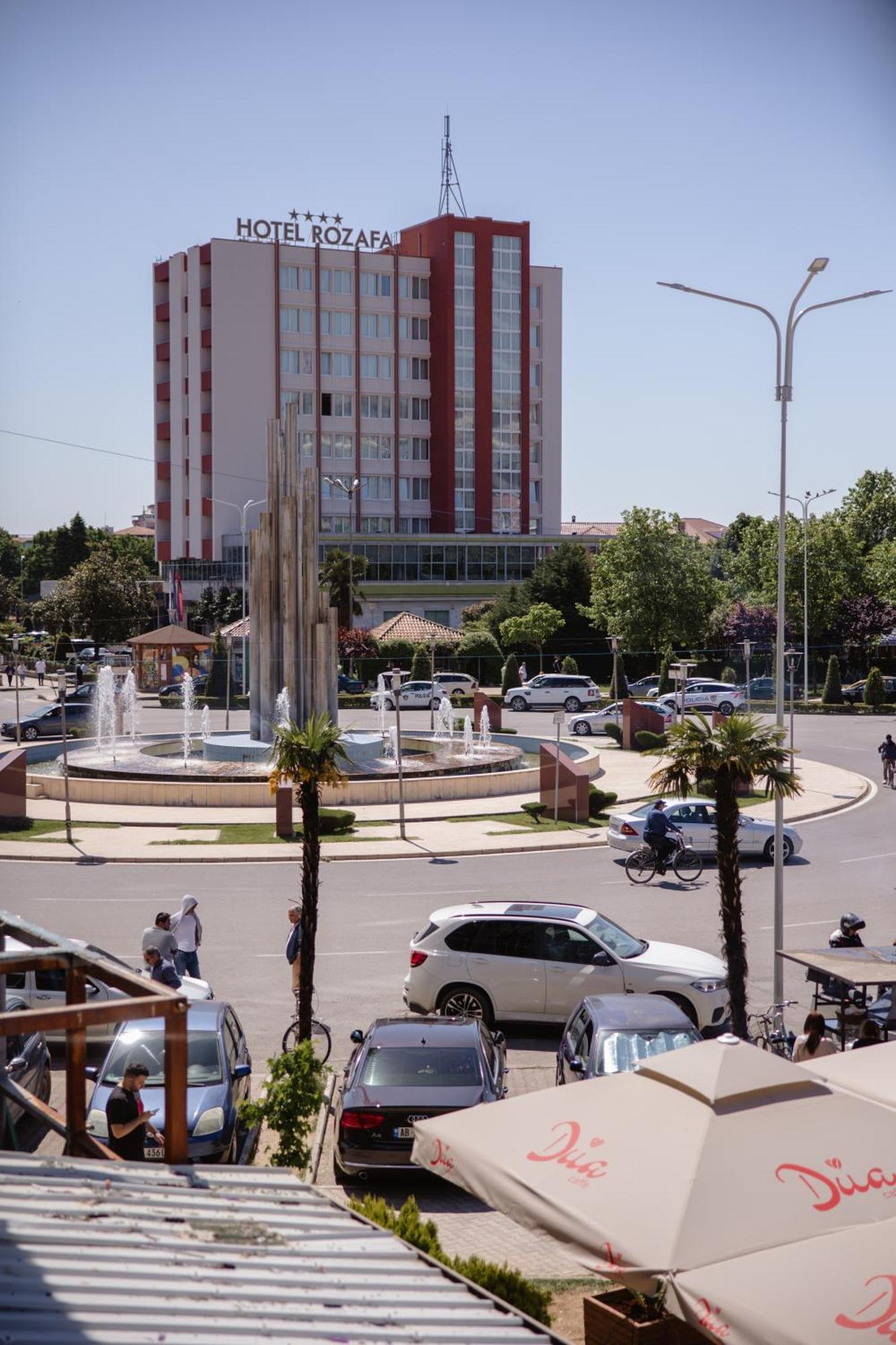 Corner Hostel شكودر المظهر الخارجي الصورة